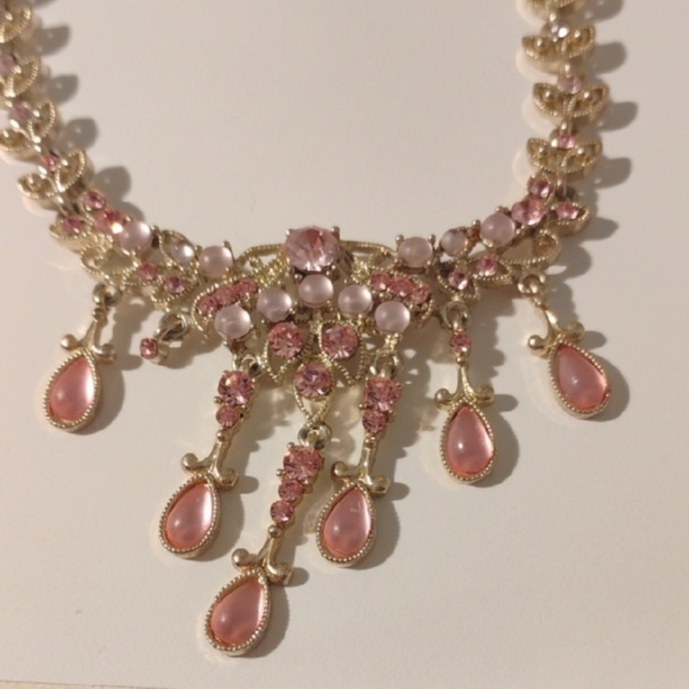 Elegant Pink Crystal Necklace and Earring Set - Picture 2 of 2